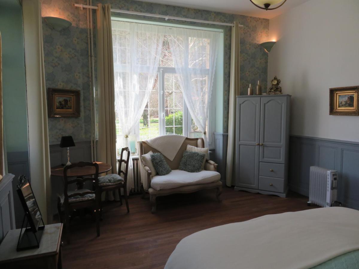 Chambres D'Hotes Chateau De Viviez Екстериор снимка