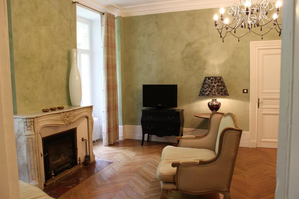 Chambres D'Hotes Chateau De Viviez Екстериор снимка