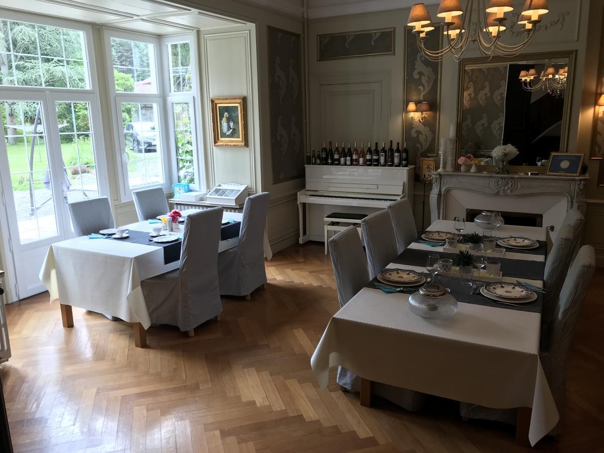 Chambres D'Hotes Chateau De Viviez Екстериор снимка